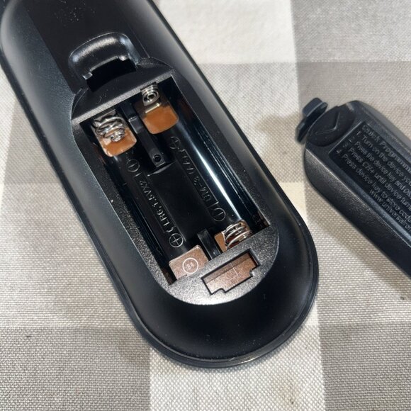 Spectrum Universal Remote Control UR5U-8790L-TWO black - Picture 4 of 5